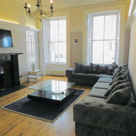 West End - Stunning, Spacious, 3 Bedroom, Main Door Flat With Private Parking Glasgow Exterior foto